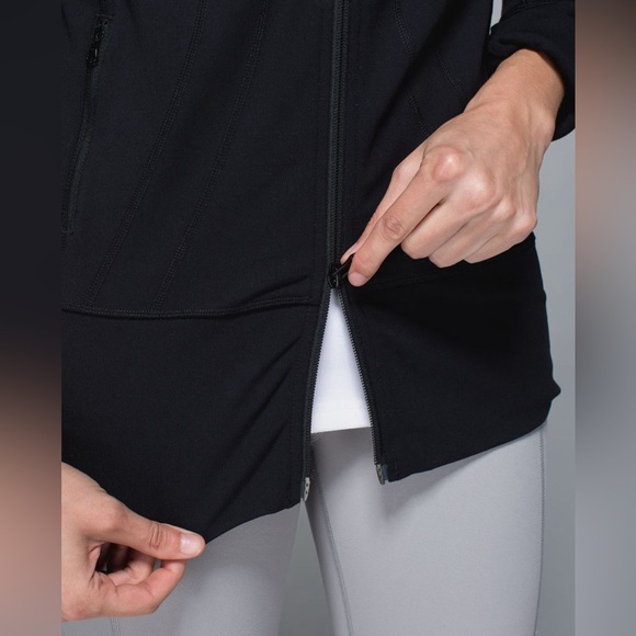 Lululemon Stride Jacket II
Black - Picture 3 of 10